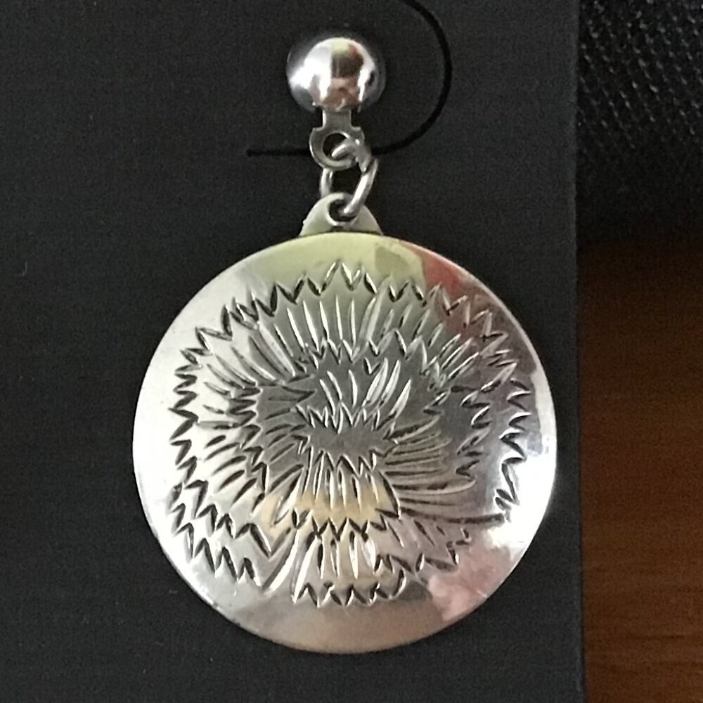 Vintage Pewter Kirk Stieff Earrings Carnations January Birth Flower - Picture 9 of 9